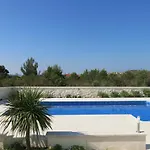 Luxury Villas Bachelors * Водице