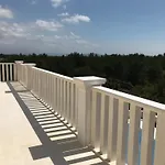 Вилла Luxury Villas Bachelors *