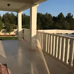 Luxury Villas Bachelors Вилла *