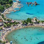 Luxury Villas Bachelors Вилла Водице
