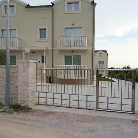 Luxury Villas Bachelors