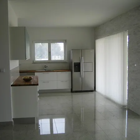 Luxury Villas Bachelors *