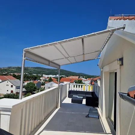 Luxury Villas Bachelors Vila