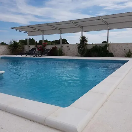 Vila Luxury Villas Bachelors